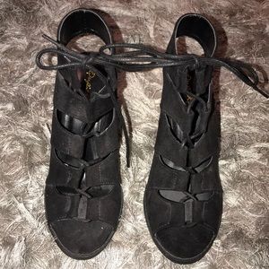 Chunky heels